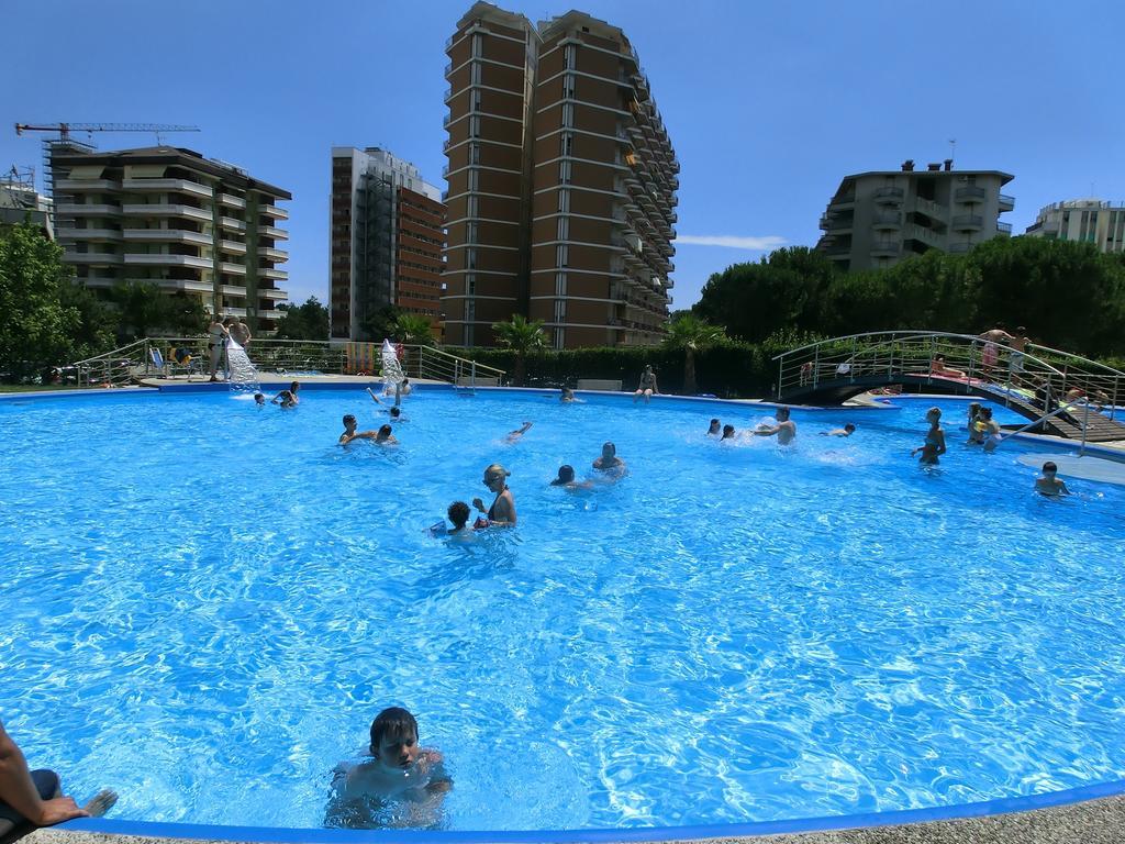 Appartamenti La Torre Lignano Sabbiadoro Exterior photo
